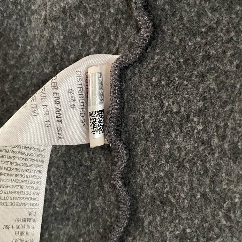 Authentic Moncler Kids Zip Cardigan - Picture 6 of 10